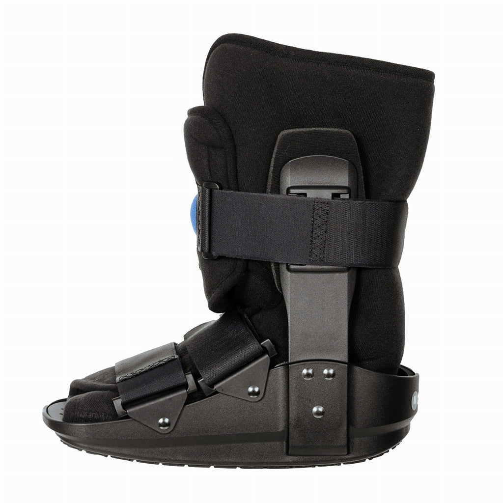 walker-boot-moon-boot-air-short-5